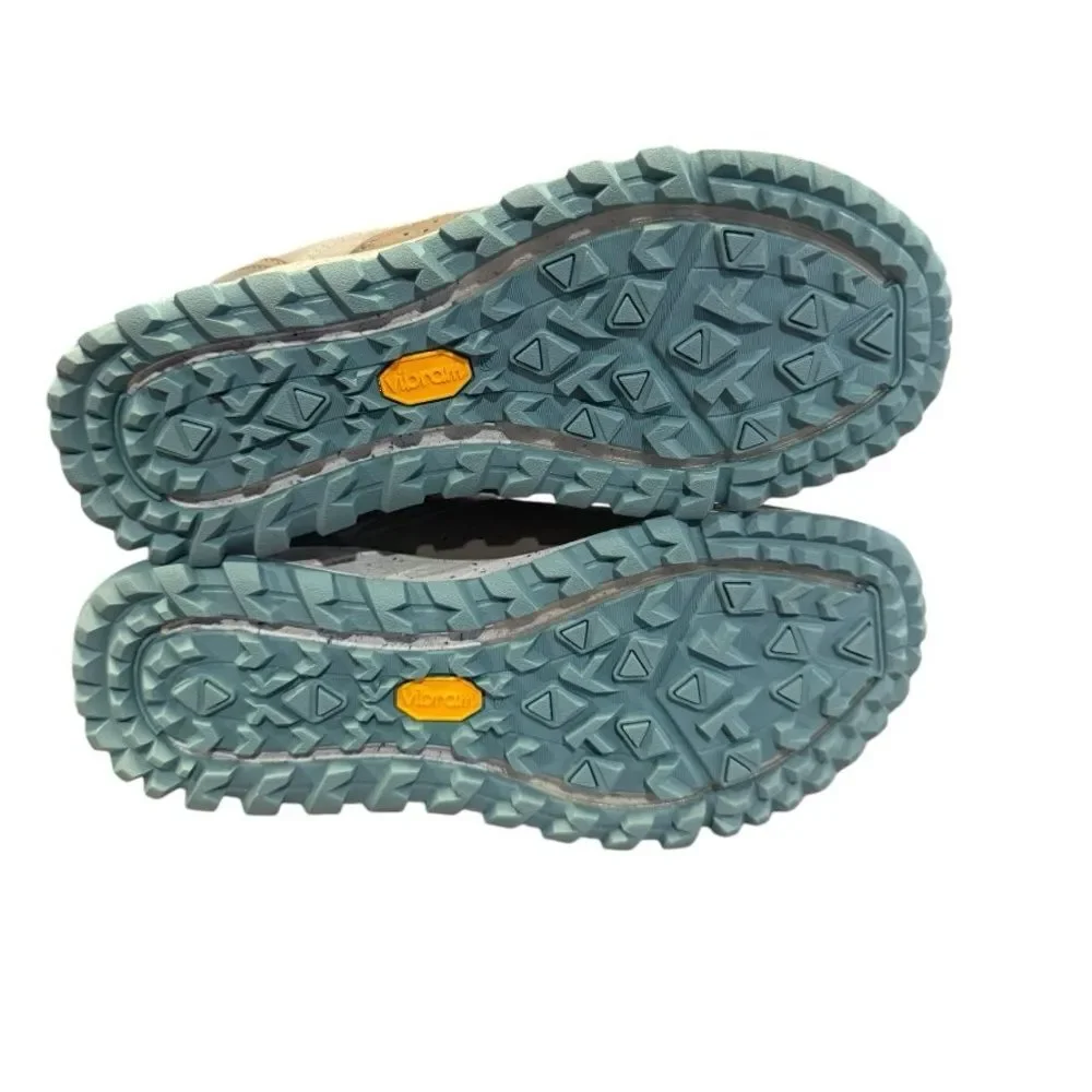 Merrell Women’s Winter Boots Vibram Arctic Grip – Size 9
